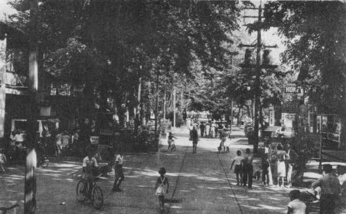 Main_Street_Centre_Island_Toronto_1944